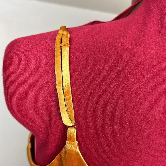 Banana  Republic stretch velvet cami V-neck front/back adjustable straps lined - Picture 5 of 9